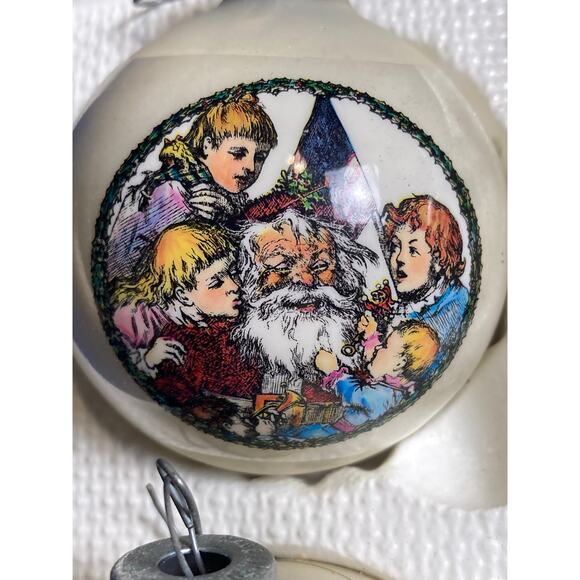 VTG Corning Christmas Classics Hand Decorated Glass Ornaments (4) - Picture 6 of 14